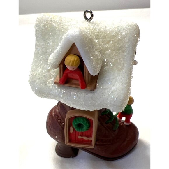 Hallmark Handcrafted "Children In Shoe" Ornament With Glittery Roof & Playful De - Picture 3 of 7